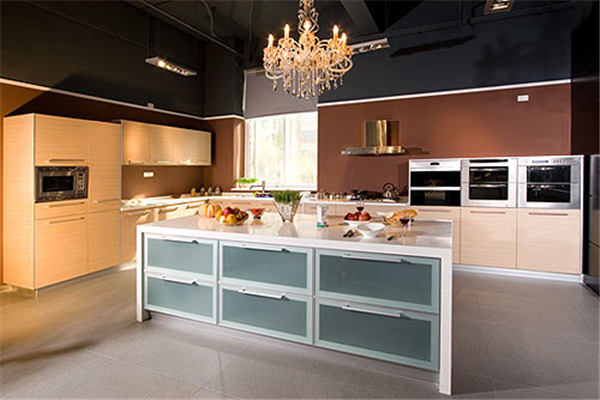 琳娜戴维斯橱柜